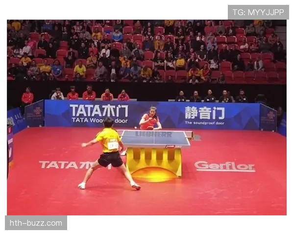 山东泰山球迷橙色浪潮再现，看台助威激情点燃全场