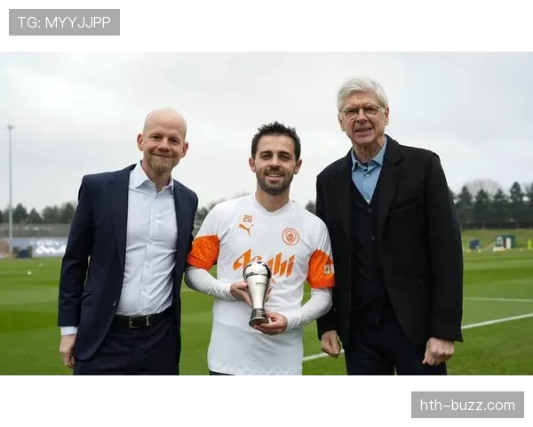 德布劳内领衔FIFA年度最佳阵容,足坛巨星竞技状态引热议 德布劳内领衔FIFA年度最佳阵容,足坛巨星竞技状态引热议